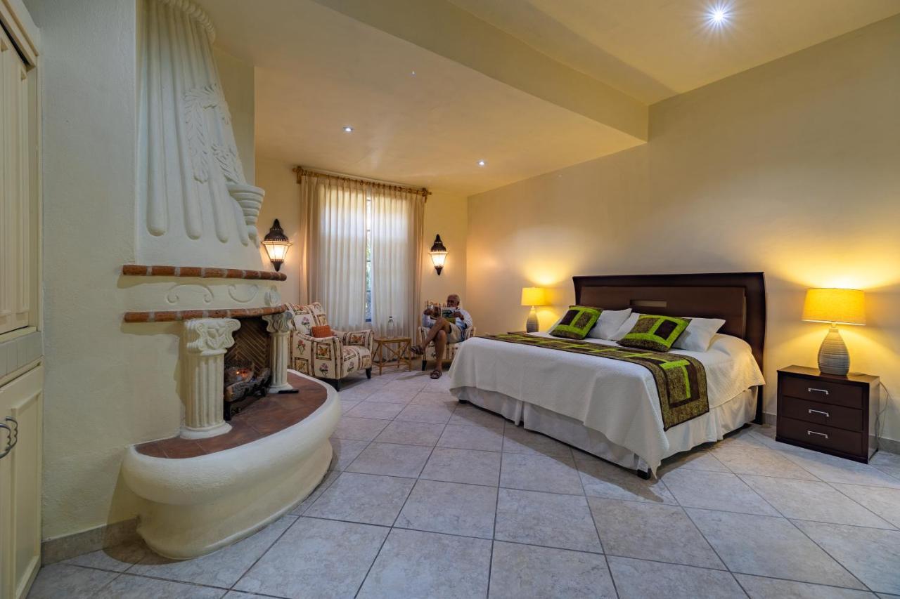 Casa Las Palmas, San Miguel De Allende Сьенегита Экстерьер фото